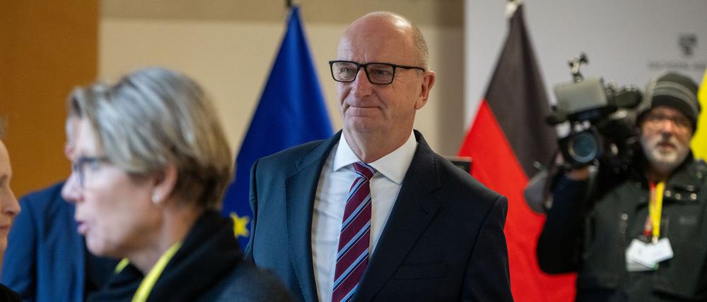 Brandenburgs Ministerpräsident Woidke ruft Union nach dem Aus für die Ampel zur Zusammenarbeit auf.