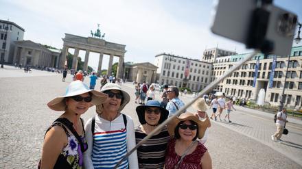 Bei Reisenden aus dem Ausland ist Berlin bislang deutlich beliebter als im Vorjahr. (Archivbild) 