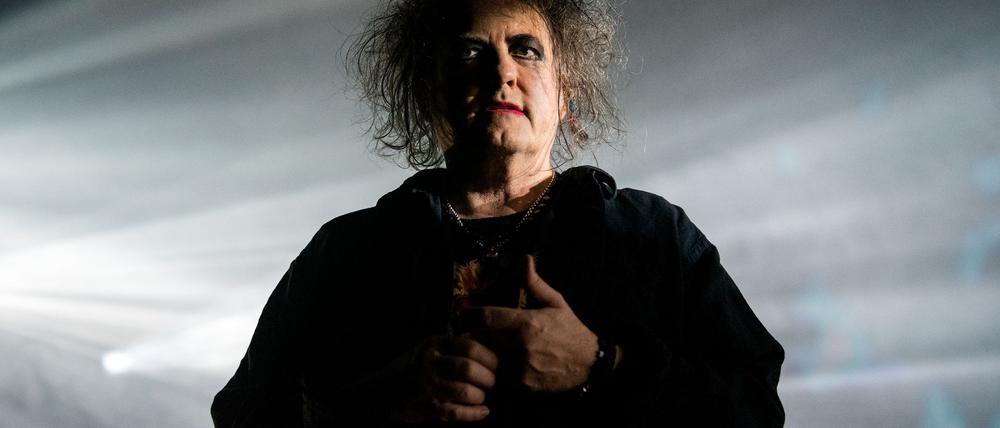 Die Band The Cure mit Frontmann Robert Smith hat Erfolg. (Archivbild)