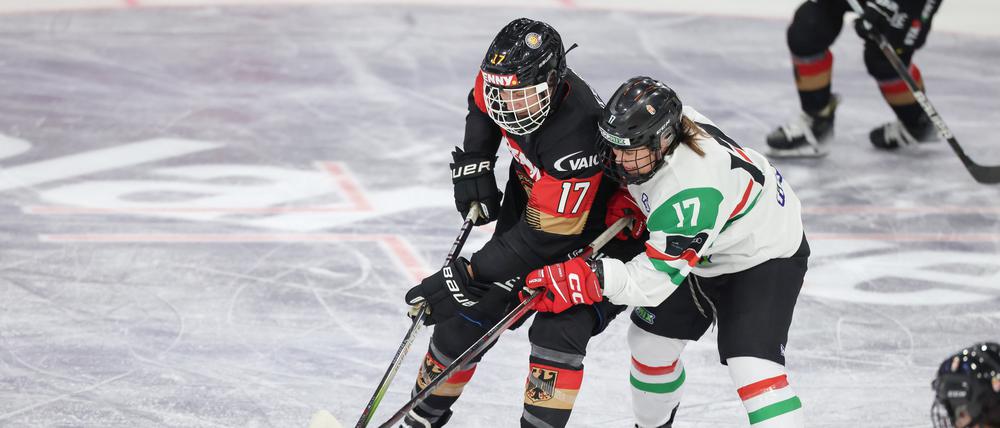 Emily Nix (l.) traf zum 1:0 gegen Ungarn.
