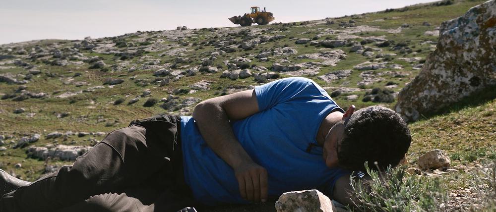 Basel Adra im Dokumentarfilm „No Other Land“, den der Jurist und Aktivist mit einem Filmkollektiv im Westjordanland gedreht hat