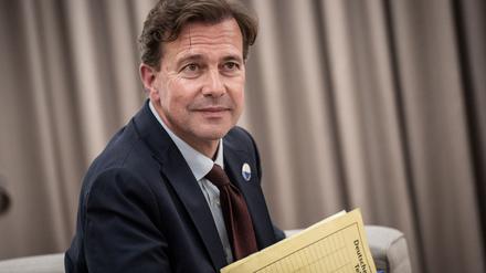 Der deutsche Botschafter in Israel, Steffen Seibert, hat sich erneut für die Freilassung aller israelischen Geiseln im Gazastreifen starkgemacht. 
