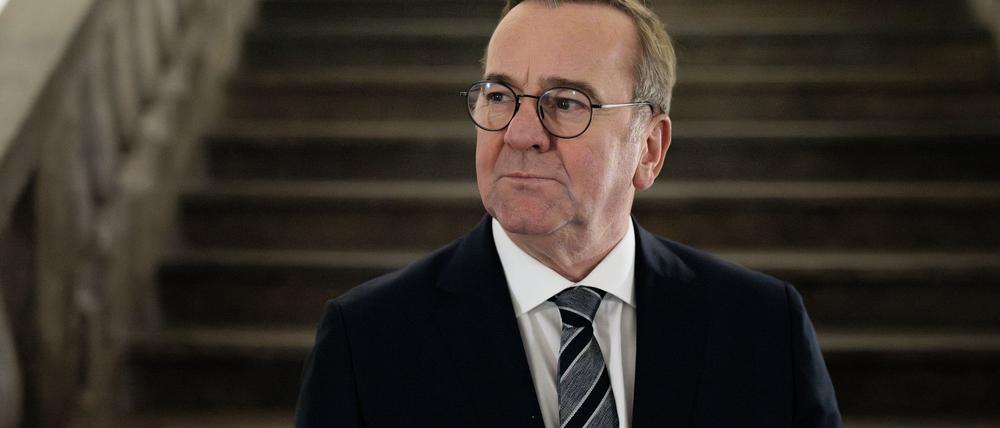 Mit den derzeitigen Umfragewerten für die SPD ist Pistorius nicht zufrieden - und macht Vorschläge.