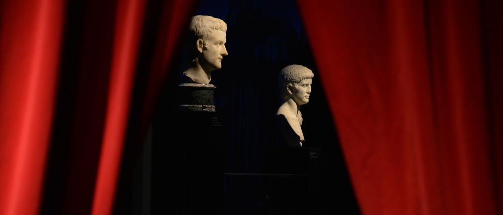 Caligula (l) und Claudius sind zwei der berühmtesten Kaiser Roms. (Archivbild)