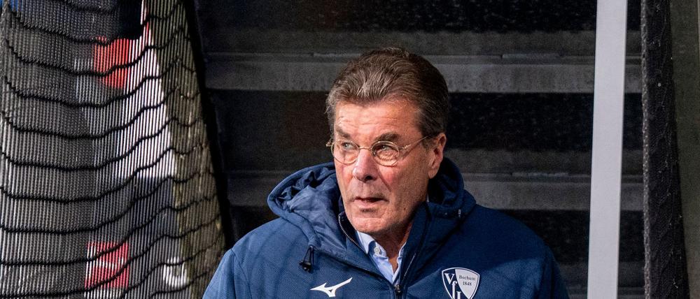Dieter Hecking will Bochum aus dem Tabellenkeller führen.