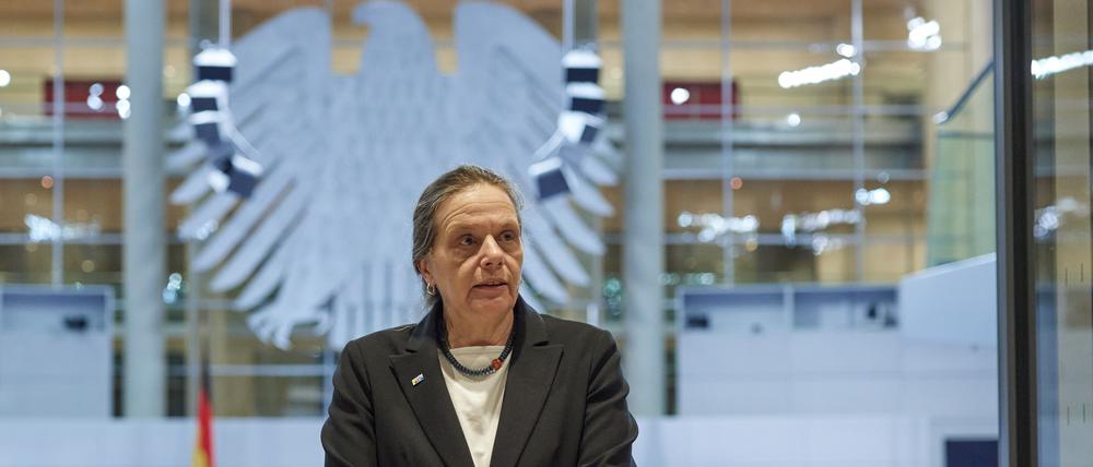 Bundeswahlleiterin Ruth Brand gibt nach der Teilwiederholung der Bundestagswahl in Berlin das vorläufige Wahlergebnis bekannt. (Archiv)