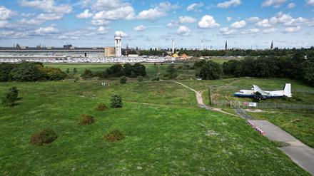 Die Senatsverwaltung für Stadtentwicklung hat für die Zukunft des Tempelhofer Feldes einen Ideenwettbewerb ausgelobt.