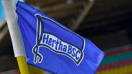 20.05.2024, xlakx, Fussball Deutsche A-Junioren Meisterschaft, Hertha BSC Berlin - Borussia Dortmund emspor, v.l. Logo,Hertha BSC Eckfahne DFL/DFB REGULATIONS PROHIBIT ANY USE OF PHOTOGRAPHS as IMAGE SEQUENCES and/or QUASI-VIDEO Daniel Lakomski / Jan Huebner Berlin *** 20 05 2024, xlakx, Soccer German A Junior Championship, Hertha BSC Berlin Borussia Dortmund emspor, v l Logo,Hertha BSC corner flag DFL DFB REGULATIONS PROHIBIT ANY USE OF PHOTOGRAPHS as IMAGE SEQUENCES and or QUASI VIDEO Daniel Lakomski Jan Huebner Berlin