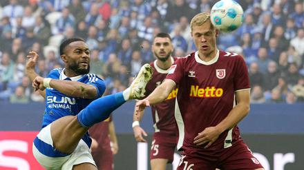 Schalke 04 kämpft sich vorerst von den Abstiegsrängen