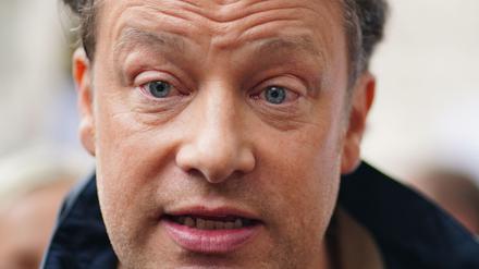 Jamie Oliver und sein Verlag haben vor der Veröffentlichung seines jüngsten Jugendromans keine Rücksprache mit indigenen Organisationen oder Einzelpersonen gehalten.
