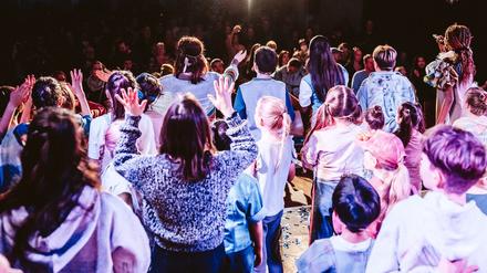 Kindern Chancen geben: Ein Schwerpunkt von Bluboks liegt auf künstlerischen Projekten wie Theateraufführungen