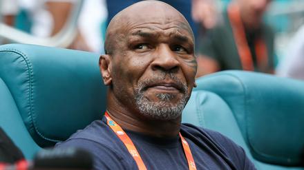 Der Ex-Boxweltmeister Mike Tyson wagt ein Comeback im Ring.