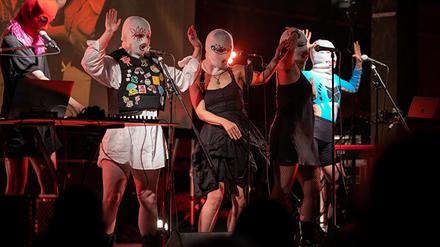 Das Performance-Kollektiv Pussy Riot aus Russland.