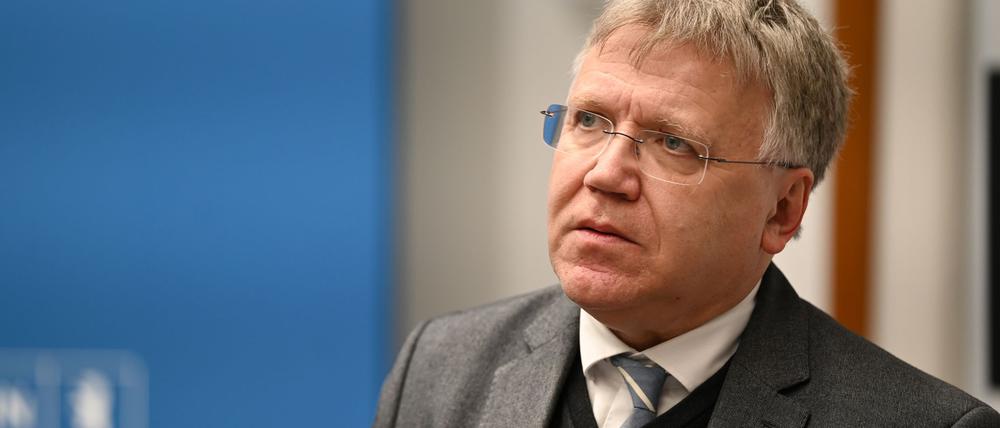 „Das wird kein Spaziergang“, sagt Wahlleiter Stephan Bröchler über den neuen Termin.