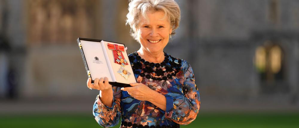 Schauspielerin Imelda Staunton wurde auf Schloss Windsor geehrt.