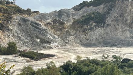 Das Gebiet gehört zum Supervulkan der Phlegräischen Felder.
