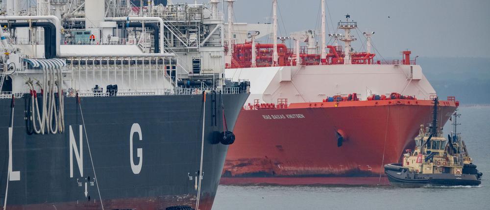 Etliche Tanker transportieren Flüssiggas über die Weltmeere. Die Emissionen durch Erdgas steigen 2024 stärker als die durch Öl und Kohle. 