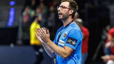 Füchse-Trainer Jaron Siewert will ins Pokal-Viertelfinale.
