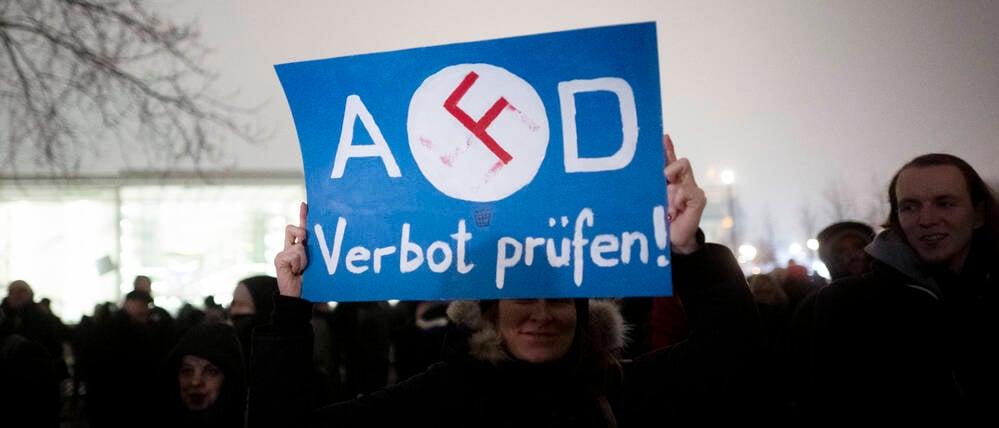 Eine Demonstration in Berlin nach Veröffentlichung des „Correctiv“-Berichts Anfang 2024.