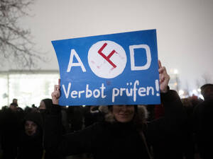 Eine Demonstration in Berlin nach Veröffentlichung des „Correctiv“-Berichts Anfang 2024.