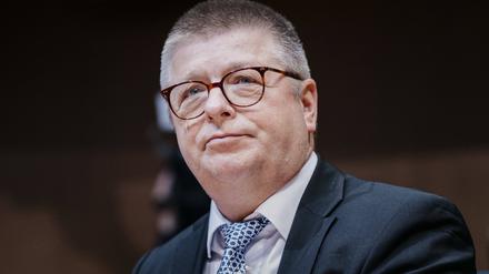Thomas Haldenwang Präsident des Bundesamt für Verfassungsschutz, BfV, aufgenommen im Rahmen des parlamentarischen Kontrollgremiums PKGr in Berlin, 16.10.2023. 