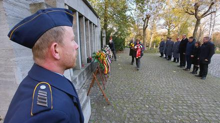 Auch auf dem Neuen Friedhof in Potsdam wird dieses Jahr am Volkstrauertag wieder ein Kranz niedergelegt.