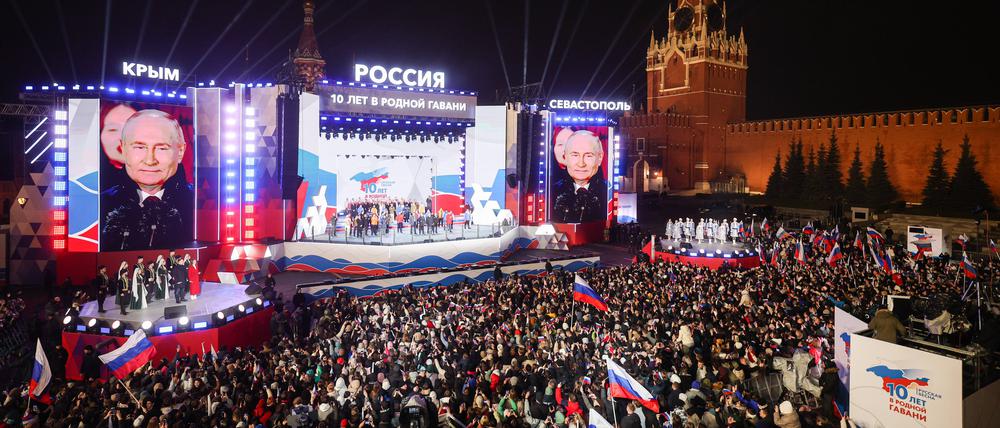 Große Propaganda-Show zum zehnten Jahrestag der Krim-Annexion im Frühjahr 2024 auf dem Roten Platz in Moskau