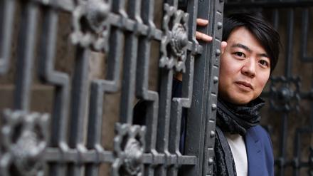 Der chinesische Pianist Lang Lang 2024 in der Leipziger Innenstadt.