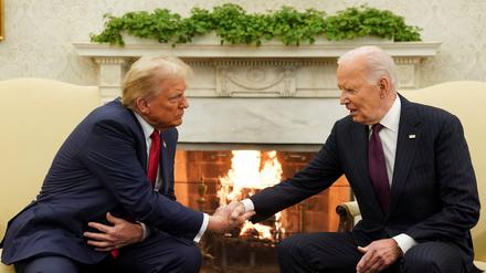 US-Präsident Joe Biden trifft seinen designierten Nachfolger Donald Trump im Oval Office.