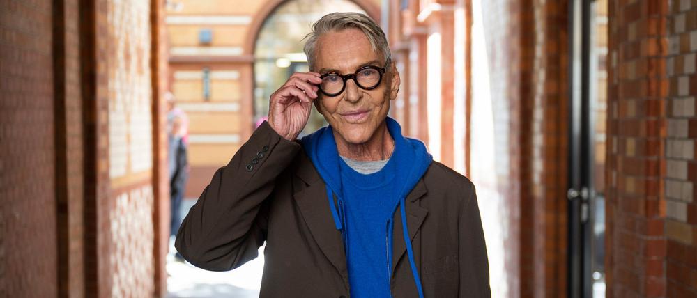 Modeschöpfer Wolfgang Joop wird am 18. November 80 Jahre alt und will eher im kleinen Kreis feiern. (Archivbild)