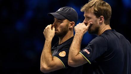 Die Absprachen klappen: Tim Pütz (l) und Kevin Krawietz (r) stehen beim Saisonfinale im Halbfinale.
