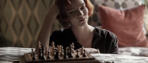 Szene aus „Das Damengambit“. Die Netflix-Serie machte eines der ältesten Brettspiele der Welt wieder populär.