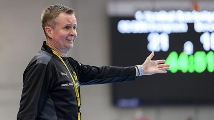 Trainer André Fuhr soll Handballerinnen psychologisch terrorisiert und eingeschüchtert haben. 