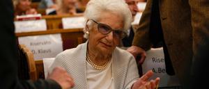 Liliana Segre erhält täglich unzählige antisemitische Hass-Nachrichten. 