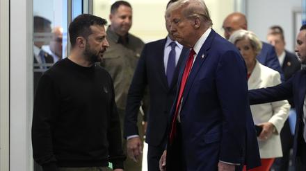 Der designierte US-Präsident Donald Trump mit dem ukrainischen Präsidenten Wolodymyr Selenskyj