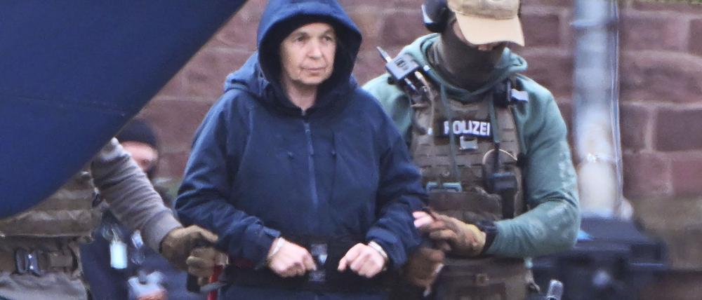 Ein Prozess gegen die frühere RAF-Terroristin Daniela Klette wird frühestens im kommenden Jahr vor dem Landgericht im niedersächsischen Verden beginnen. (Archivbild)