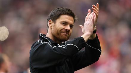 Xabi Alonso brachte die Leverkusener vergangene Saison zum Meistertitel, nun bleibt offen, ob er noch eine Saison bleibt. 