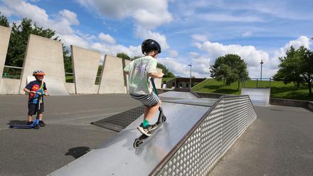 Die Skateanlage im Volkspark. Solche Jugendtreffs sind im Bornstedter Feld rar. Nun soll es vorangehen.