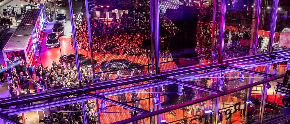 Wer kutschiert künftig die Stars? Der Berlinale-Palast mit der Vorfahrt für die VIP-Shuttles.