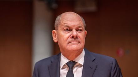 Bundeskanzler Olaf Scholz hat mit Blick auf die gescheiterte Ampel-Regierung Fehler eingeräumt (Archivbild).