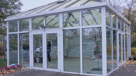 Ein früherer Verkaufspavillon für Blumen in Berlin-Wilmersdorf wird künftig ganz anders genutzt.