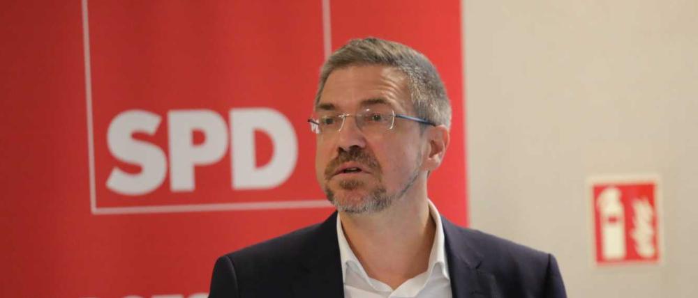 Oberbürgermeister Mike Schubert (SPD) beim vergangenen Parteitag der Potsdamer Sozialdemokraten.