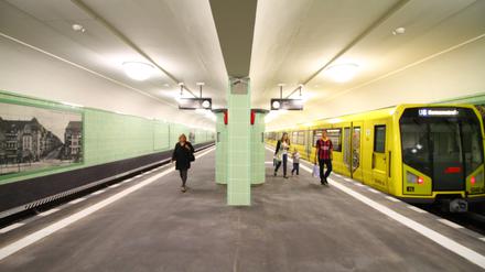 U-Bahnhof „Leinestraße“ der Linie U 8 in Berlin-Neukölln.