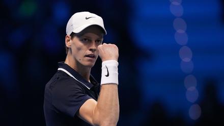 Publikumsliebling Jannik Sinner geht als Favorit in das Endspiel der ATP Finals gegen Taylor Fritz.