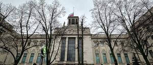 Ein Protestmarsch soll zur russischen Botschaft in Berlin führen.