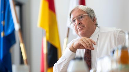 Wirtschaftsminister Jörg Steinbach (SPD). 