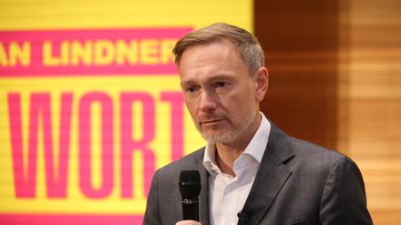 FDP-Chef Christian Lindner – hier bei einem Bürgergespräch am Samstag in Berlin – soll den Bruch der Regierung akribisch vorbereitet haben. 