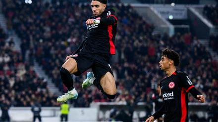 Omar Marmoush soll mindestens bis zum Sommer bei der Eintracht bleiben. 