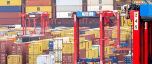 Das Containerterminal im Hafen von Bremerhaven.
