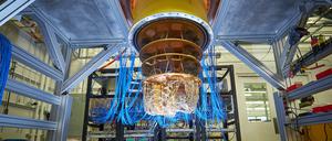 Das Unternehmen Google Quantum AI betreibt den neuartigen Prozessor für einen Quantencomputer.